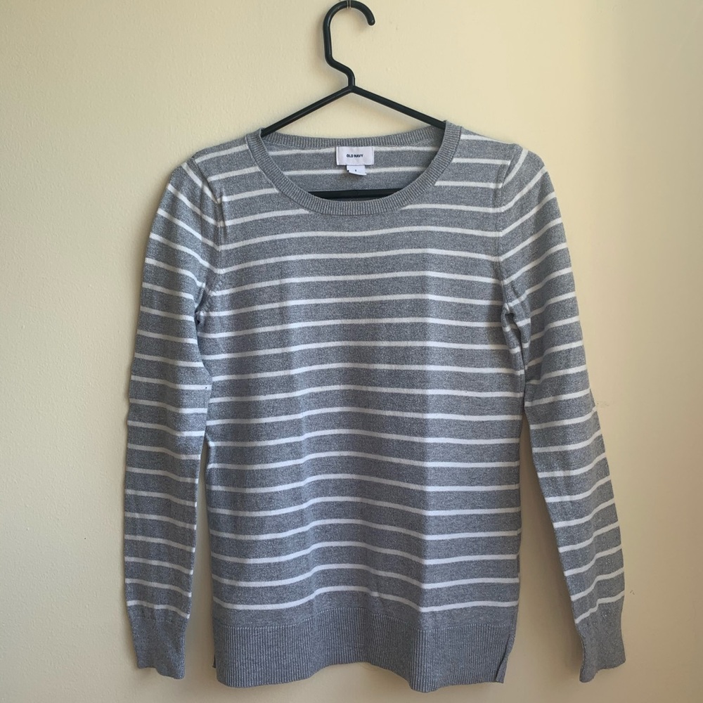 Old Navy Sweater 💙